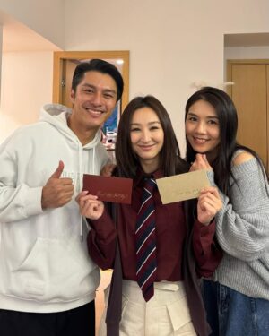 Samantha Ko Instagram - 🧨
新年食鋪十三么～ 發個新年財💰
不得不承認～ 我真係好好摸手😂😂
呢鋪仲唔係 麻雀女王🀄️👸🏼 hahaha～

Keep住好運🍀🍀✌🏻
年頭行運到年尾☺️🥰

#sammko #麻雀女王追男仔
