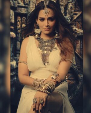 Samiksha Bhatnagar Instagram - Confidence is key, and I’m unlocking my inner queen 👸🏼❤️

Photo credit @rishisinghofficial 

#confidence #today #love #instagram #instagood #photography #life #photooftheday #follow #happy #trending #picoftheday #fashion #instadaily #art #nature #photo #beautiful #me #india #viral #music #news #motivation #new #insta #smile #likeforlikes #style