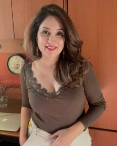 Actress Sampada Vaze HD Photos and Wallpapers March 2025