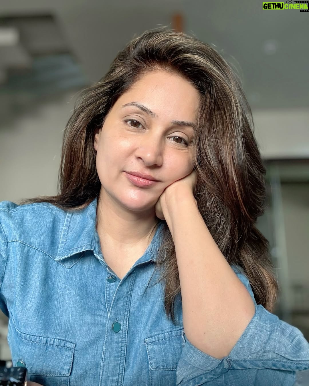 Sampada Vaze - 869 Likes - Last few days- work travel!