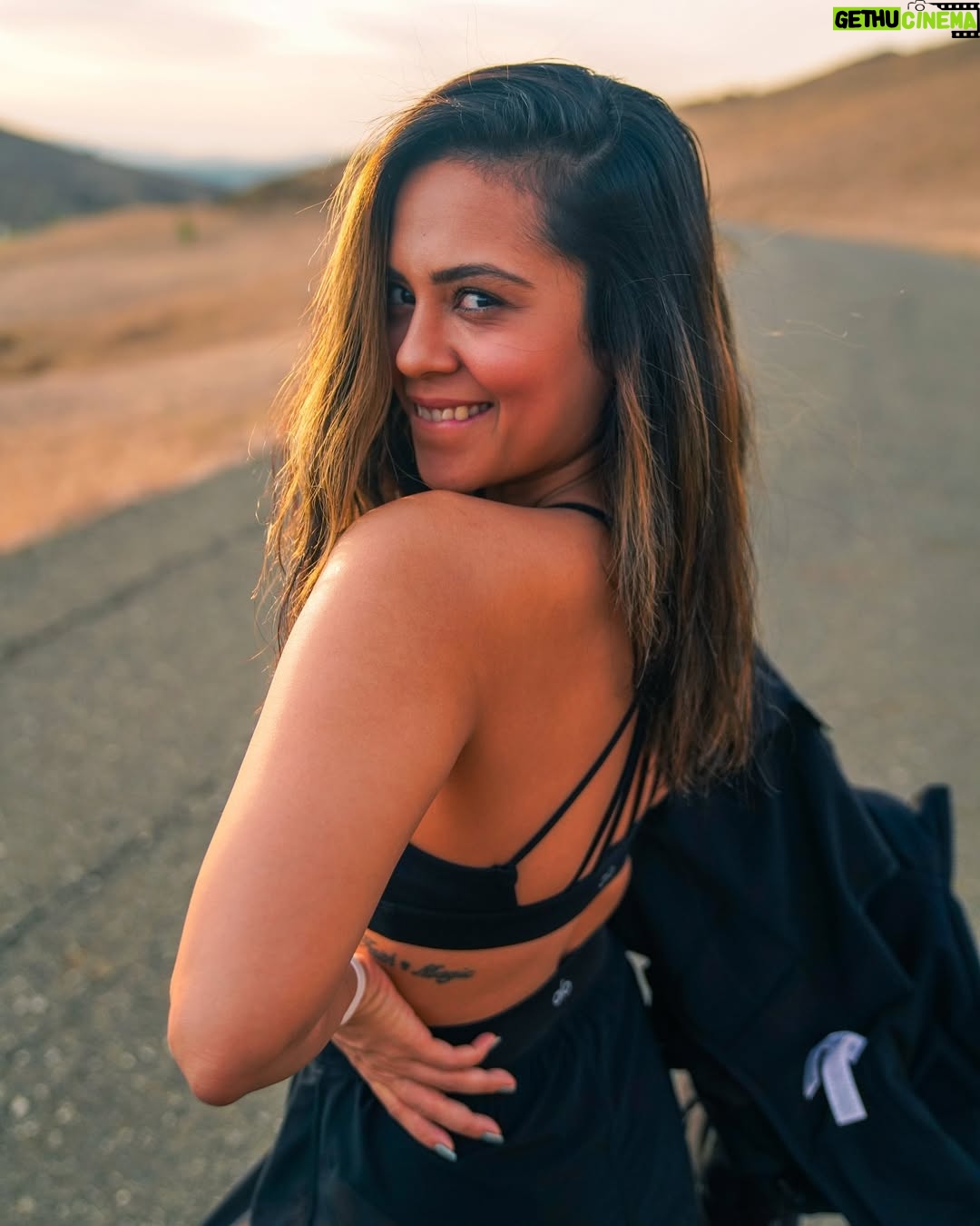 Sana Saeed - 7.4K Likes - I’ve changed so much in a year. It’s beautiful 🖤✨
#december #2024 #letstogethermakethisyearcount #weekend #weekendvibes #photooftheday #losangeles #california #saturday #saturdayvibes #sunshine #sendinglove #hike #hikelife #fitnessmotivation
