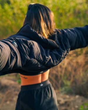 Sana Saeed Instagram - I’ve changed so much in a year. It’s beautiful 🖤✨

#december #2024 #letstogethermakethisyearcount #weekend #weekendvibes #photooftheday #losangeles #california #saturday #saturdayvibes #sunshine #sendinglove #hike #hikelife #fitnessmotivation