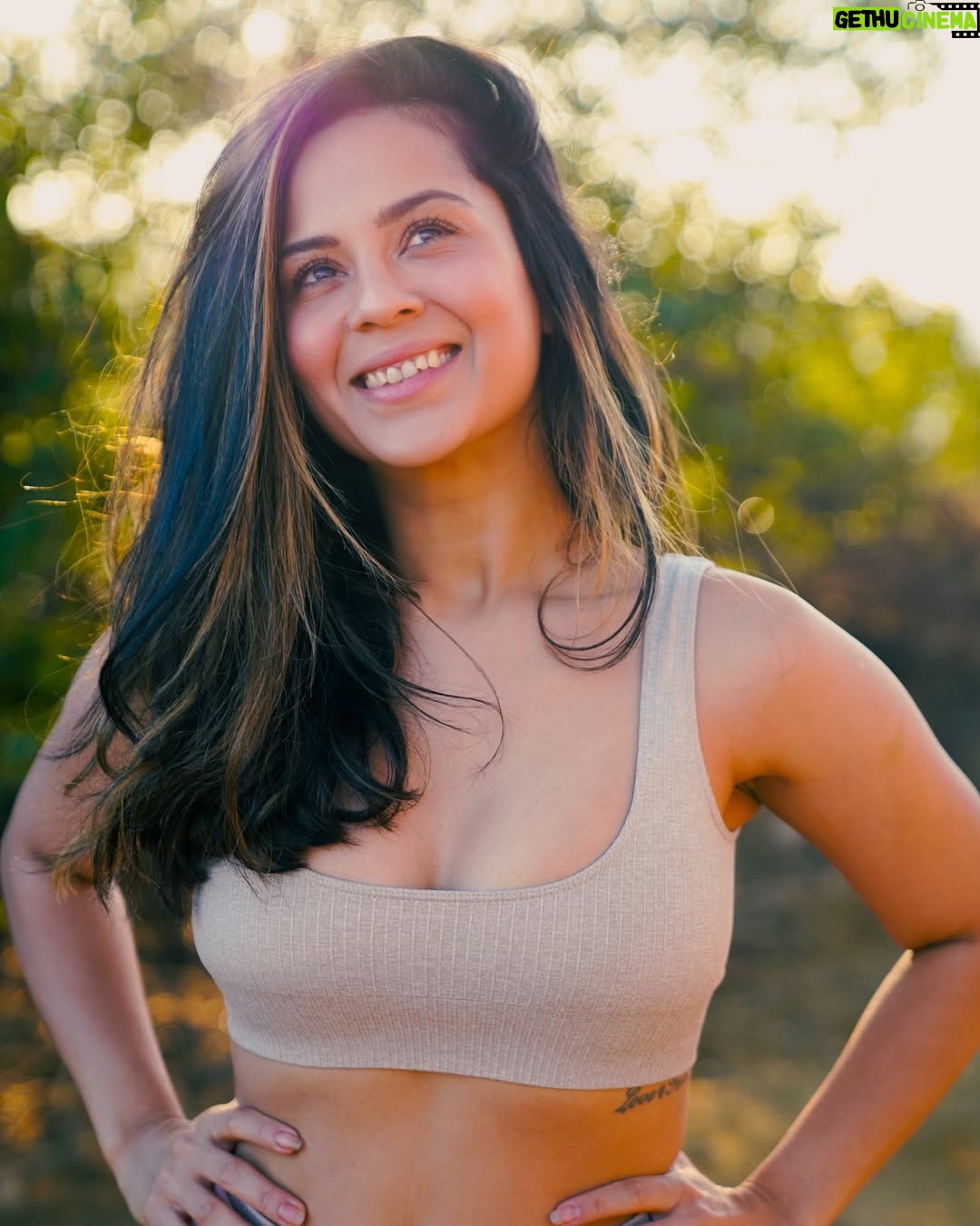Sana Saeed - 6.9K Likes - Start and end each day believing you deserve the very best ♥️✨
#february #2025 #letstogethermakethisyearcount #photooftheday #losangeles #california #weekend #weekendmood #weekendvibes #sunshine #sendinglove #hike #hikelife #fitnessmotivation