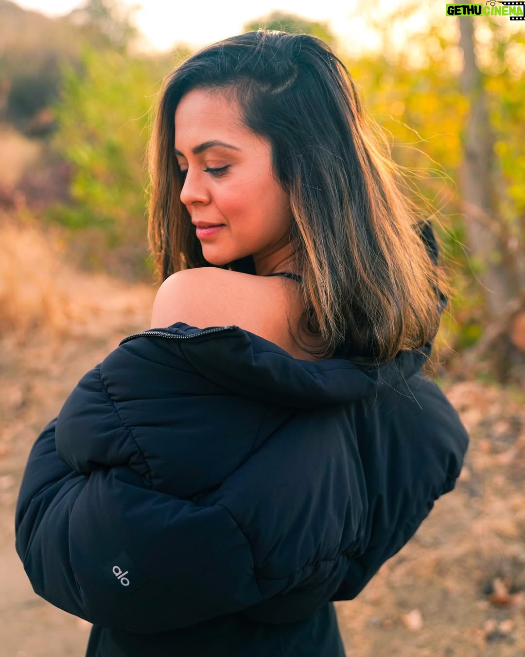 Sana Saeed - 4.6K Likes - Fall in love with the process of becoming the best version of yourself 🖤✨
#january #2025 #letstogethermakethisyearcount #photooftheday #losangeles #california #thursday #thursdayvibes #thursdaymotivation #sunshine #sendinglove #hike #hikelife #fitnessmotivation