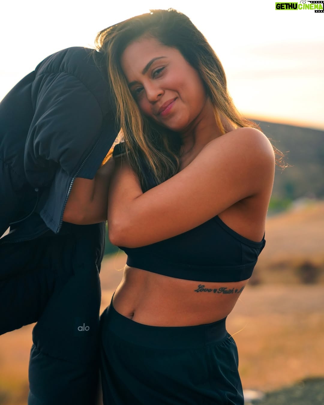 Sana Saeed - 5.6K Likes - 2025 is personal!!
Whatever makes us happy we are doing it 💪♥️
#january #2025 #letstogethermakethisyearcount #photooftheday #losangeles #california #thursday #thursdayvibes #thursdaymotivation #sunshine #sendinglove #hike #hikelife #fitnessmotivation