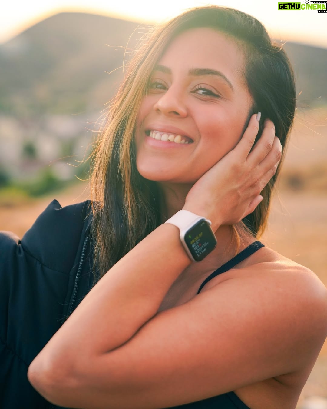 Sana Saeed - 5.6K Likes - 2025 is personal!!
Whatever makes us happy we are doing it 💪♥️
#january #2025 #letstogethermakethisyearcount #photooftheday #losangeles #california #thursday #thursdayvibes #thursdaymotivation #sunshine #sendinglove #hike #hikelife #fitnessmotivation