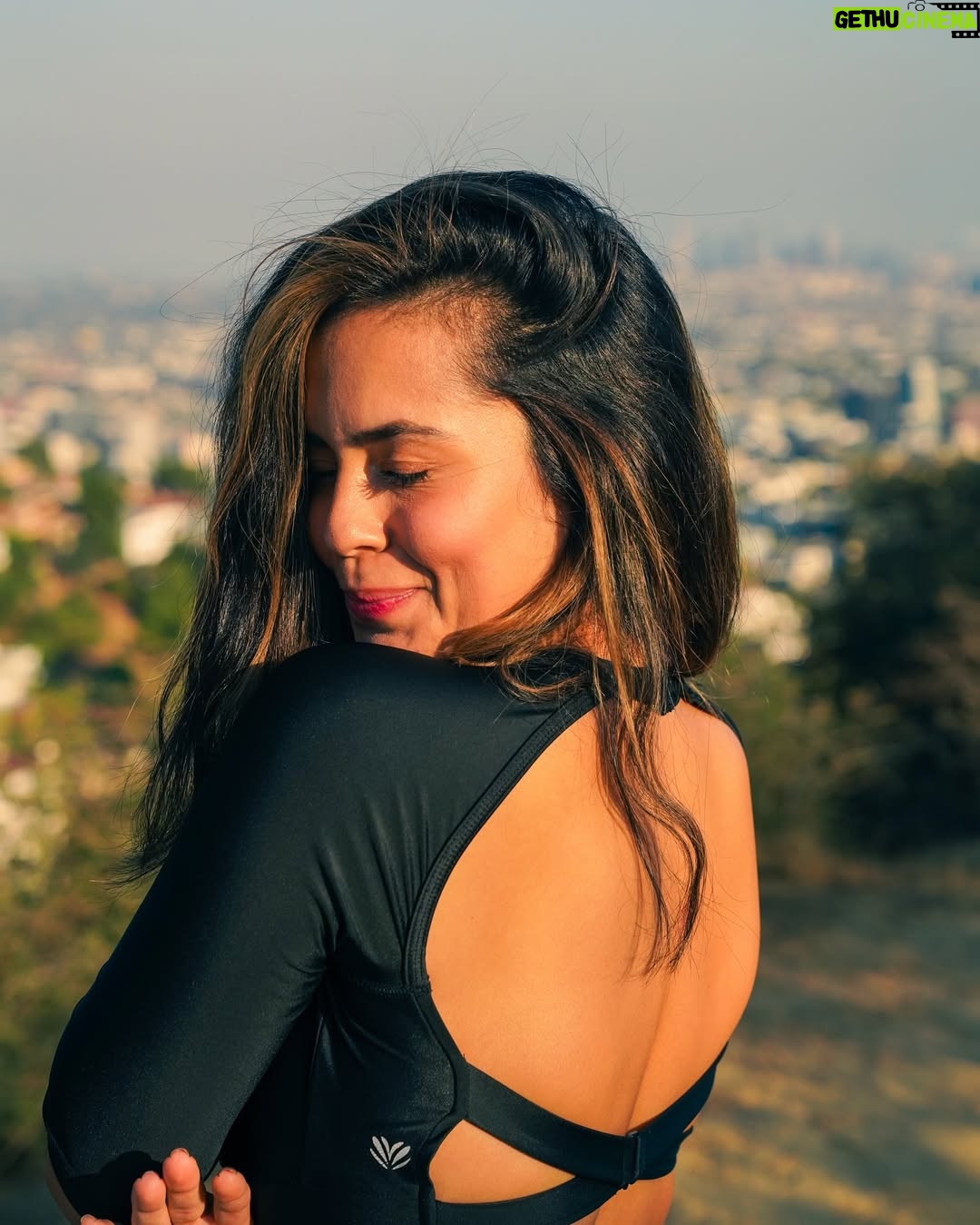 Sana Saeed - 6.4K Likes - You are your home. Take care of yourself first 🖤✨
#hike #hikers #hikingadventures #losangeles #california #naturelovers #natureistherapy #letstogethermakethisyearcount #2024 #december