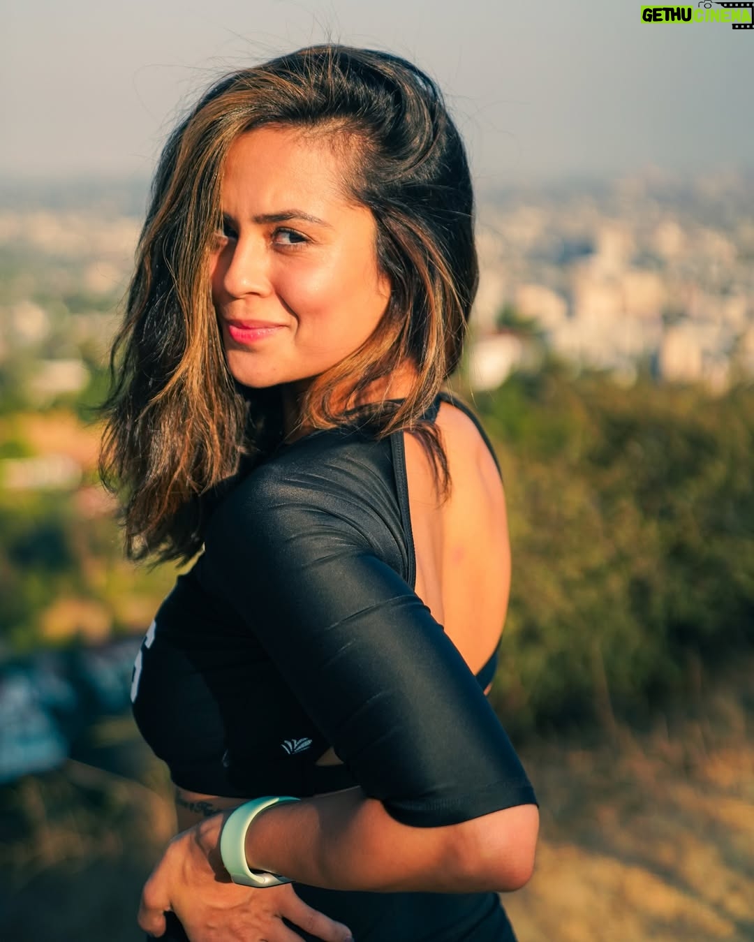 Sana Saeed - 6.4K Likes - You are your home. Take care of yourself first 🖤✨
#hike #hikers #hikingadventures #losangeles #california #naturelovers #natureistherapy #letstogethermakethisyearcount #2024 #december