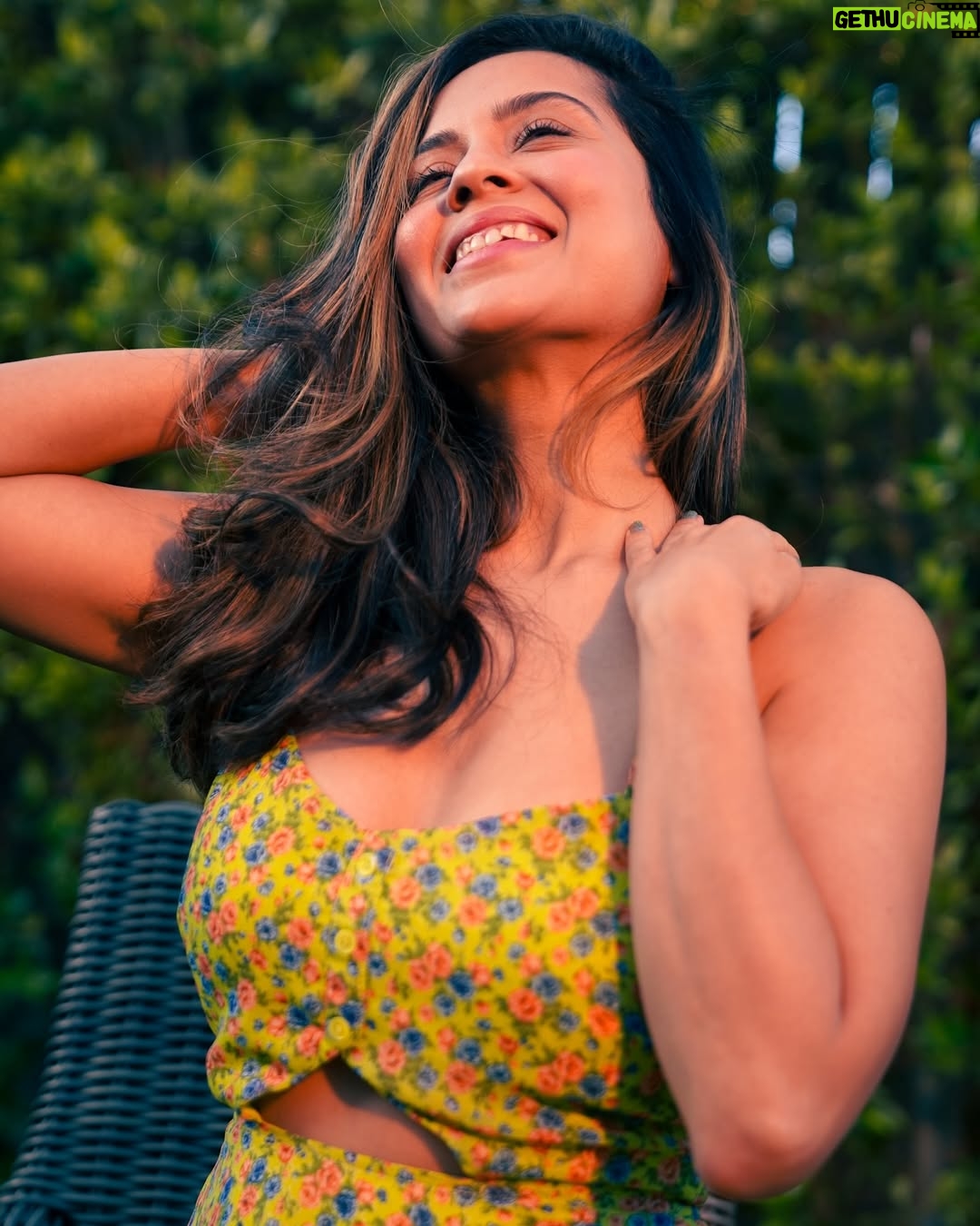 Sana Saeed - 5.4K Likes - Tell me 3 things you’re grateful for today ? ♥️✨
#february #2025 #letstogethermakethisyearcount #weekend #weekendvibes #photooftheday #losangeles #california #saturday #saturdayvibes #sunshine #sendinglove