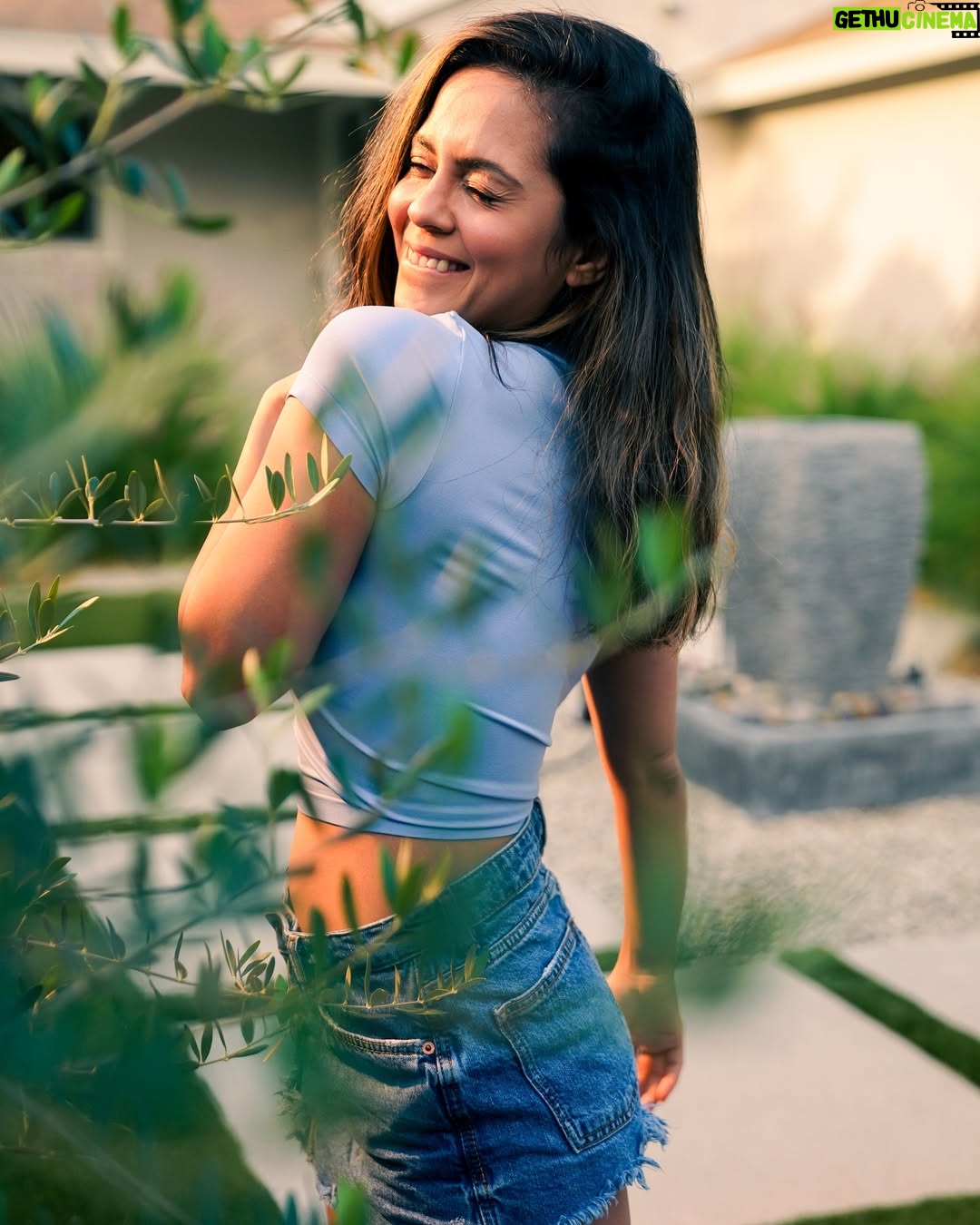Sana Saeed - 8.6K Likes - It’s December, and beautiful things are on their way to you 🩵🥲
#december #2024 #letstogethermakethisyearcount #weekend #weekendvibes #photooftheday #losangeles #california #Sunday #sundayvibes #sunshine #sendinglove