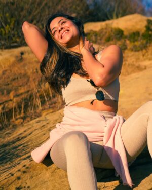 Sana Saeed Instagram - You matter and no matter how insignificant you may feel some days, I am here to remind you, YOU MATTER AND YOUR LIFE MATTERS 🤗♥️✨

#february #2025 #letstogethermakethisyearcount  #photooftheday #losangeles #california #weekend #weekendmood #weekendvibes #sunshine #sendinglove #hike #hikelife #fitnessmotivation #sunday #sundayvibes