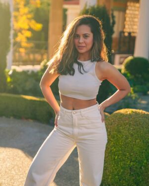 Sana Saeed Instagram - You are already so far from where you were last year, you deserve to be proud of yourself 🕊️✨

#loveyourself #takecareofyourself #photooftheday #moodmagic #youmatter #yourlifematters #youarebeautiful #letstogethermakethisyearcount #november #2024