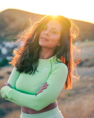 Sana Saeed Instagram - Normalize waking up in a positive mood ✨
Stretch. Meditate. Set the tone for your day ♥️

#photooftheday #sunset #hike #losangeles #california #letstogethermakethisyearcount #december #2024 #goodlife #positivevibes #loveyourself