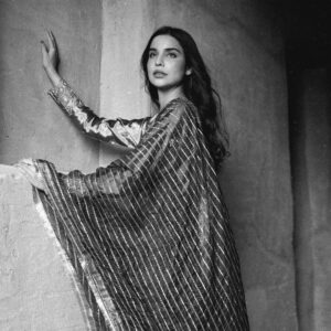 Sana Sarfaraz Instagram - #royal #fashion #ootd #pretaporter