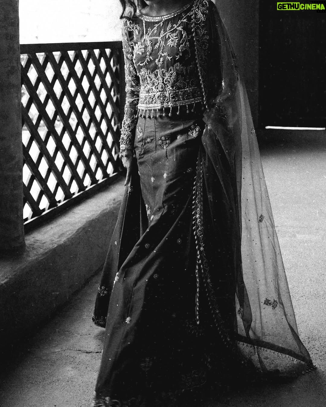 Sana Sarfaraz - 3 Likes - #blackandwhite #fashion #photography #vintage #aesthetic