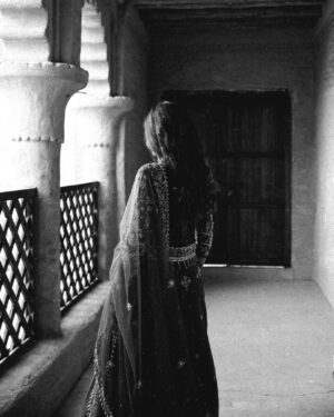 Sana Sarfaraz Instagram - #blackandwhite #fashion #photography #vintage #aesthetic