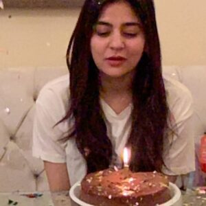 Sanam Baloch Instagram - khush rahein , duaaon mey yaad rakhein 🙏🏻🙏🏻 #happybirthdaytome #familygoals #bestfriendgoals #birthdaywishes #thankyou love you alllll 💕💕💕💕