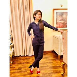 Sanam Baloch Instagram - There are some designers you know you can never go wrong with - even if it’s the last minute decision. @afsheenmehboob is a maestro! Look how in no time she created such an elegant wardrobe for me. Nothing too complicated or tacky. Bomb babe! 🔥♥️ #sanambaloch #official #exclusive