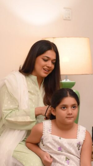 Sanam Jung Instagram - Being a mom means being a role model and empowering your daughter to be her best self. Together with Lifebuoy Shampoo, this Mother’s day, let’s celebrate all the amazing moms who are raising their daughters to be #JarhSeMazboot! 

Kyun ke mazboot mayen he banati hain mazboot betiyan

Happy Mother’s Day! ❤️
#LifebuoyShampoo #JarhSeMazboot #MothersDay”

Alaya’s Outfit @minikins.pk