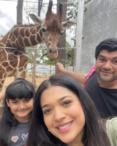 Actress Sanam Jung HD Photos and Wallpapers May 2024