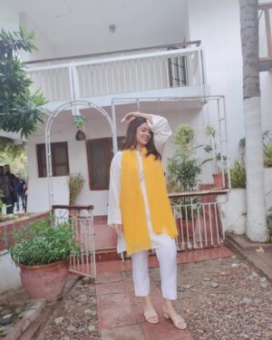 Sanam Jung Instagram - Karachi ka mausam 🌧❤️🌧 

MUA @muhammad.ayesha.906