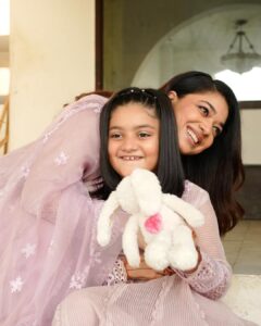Actress Sanam Jung HD Photos and Wallpapers August 2023