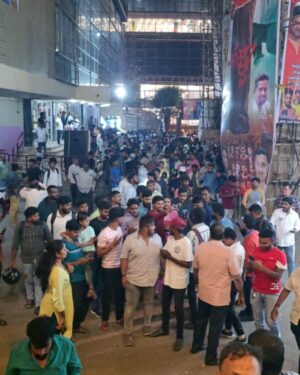 Sangeetha Sringeri Instagram - Appu Diwasada Shubhashayagalu!

Ivattu, manushya hege irabeku matthu obba manushya innobbara jeevanadalli hege mahatvapoorva prabhava irabeku endu namage daritorisida namma @puneethrajkumar.official avarige huttuhabbada shubhashayagalu!

P.c @i_m_sandy7