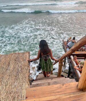 Sanjana Sarathy Instagram - Srilanka served the views and we served the vibes! 
Celebrating our cutest manjuluuuuuu! #30andfabulous 💜✨🧿
.
.
.
.
#srilanka #vibes #vacay #vacaymode #birthdaytrip