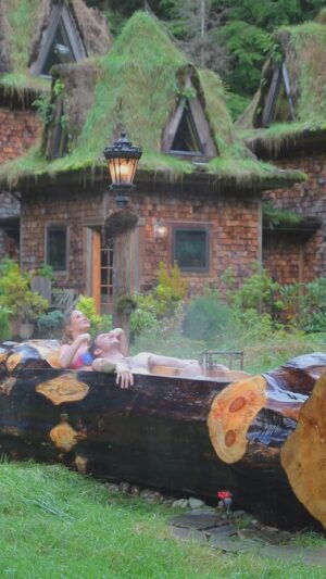 Sara Jean Underwood Instagram - Trunk tub time machine