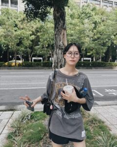 Actress Sara Minami HD Photos and Wallpapers March 2025
