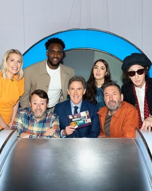 Sara Pascoe Instagram - Friday night plans, SORTED!! 🍿 Tune into NEW Would I Lie to You? 21st of Feb at 8pm on BBC One 🙏🏻