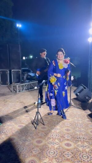 Sara Raza Khan Instagram - Haaye Raama Ye Kya Hua 🔥❤️🥰 Raag PoriaDhanaShiri 🔥 singing it Live was 🔥💕!!! #SaraRazaKhan