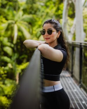 Sara Tendulkar Instagram - 🐒 business