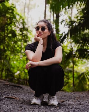 Sara Tendulkar Instagram - 🐒 business