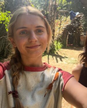 Sarah Desjardins Instagram - gone time traveling. be back later. @yellowjackets 🐝