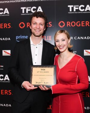 Sarah Gadon Instagram - Thank you for having me @torontofilmcritics 🫶