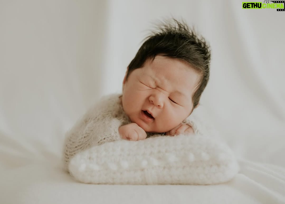 Sarunrat Visutthithada - 45.6K Likes - Welcoming a new addition to the family- say hi to Baby Deven 💙💙 featuring big bro Dustin “casually sleeping” in the last photo.
Thank you to the most professional team @kiddycutestudio 💕 for an amazing newborn photography experience!! ถ่ายรวดเร็วสุดยอดมาก ประทับใจสุดๆ 🙏🏻🙏🏻 highly recommend!!
