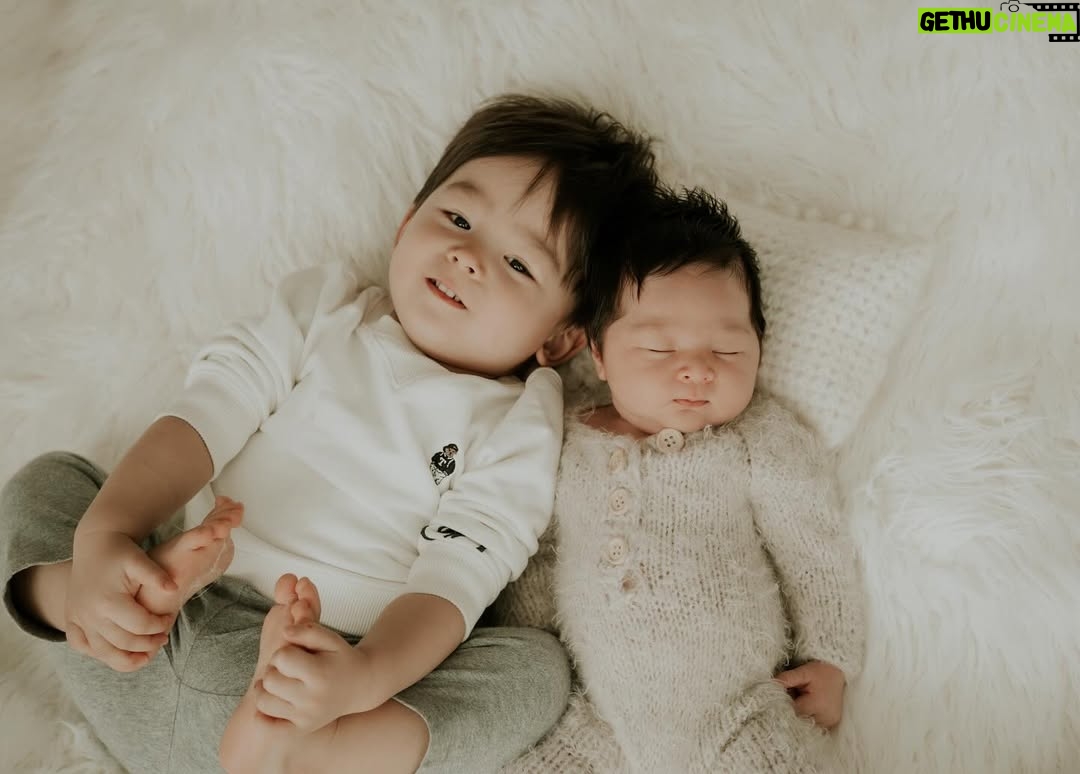 Sarunrat Visutthithada - 45.6K Likes - Welcoming a new addition to the family- say hi to Baby Deven 💙💙 featuring big bro Dustin “casually sleeping” in the last photo.
Thank you to the most professional team @kiddycutestudio 💕 for an amazing newborn photography experience!! ถ่ายรวดเร็วสุดยอดมาก ประทับใจสุดๆ 🙏🏻🙏🏻 highly recommend!!