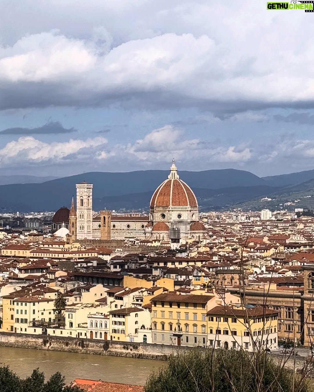 Sarunrat Visutthithada - 36.2K Likes - Day 2 - Florence #10YearsDeaneversary #อ้วนแน่