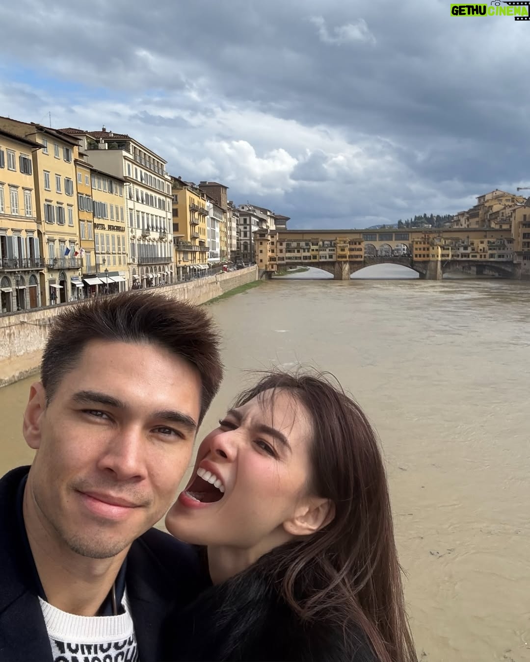 Sarunrat Visutthithada - 36.2K Likes - Day 2 - Florence #10YearsDeaneversary #อ้วนแน่