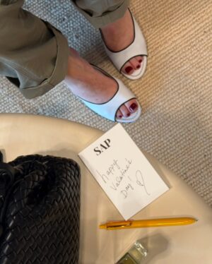 Sasha Alexander Instagram - Valentine goodies 💕💕💕