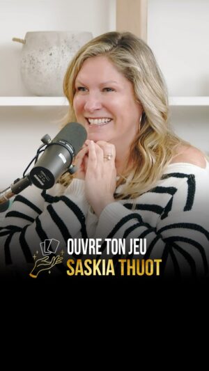 Saskia Thuot Instagram - Dans ce 95e épisode d’Ouvre ton jeu avec Marie-Claude Barrette, je reçois @saskiathuot . Pour visionner l’épisode complet, le lien est dans ma bio! 📎