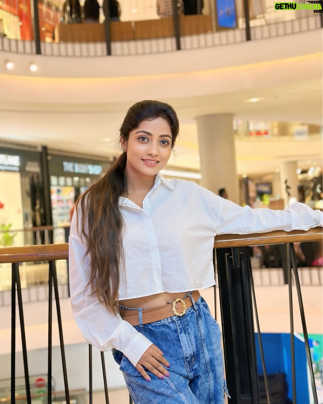 Sasmita Piyali Sahoo - 8.1K Likes - Be the one to make them stare😉🔥..
.
.
#picoftheday #love #life #live #odiagirl #actress #attitude #positivity #vibes #smile #beyou #instagram #sasmitapiyalisahoo