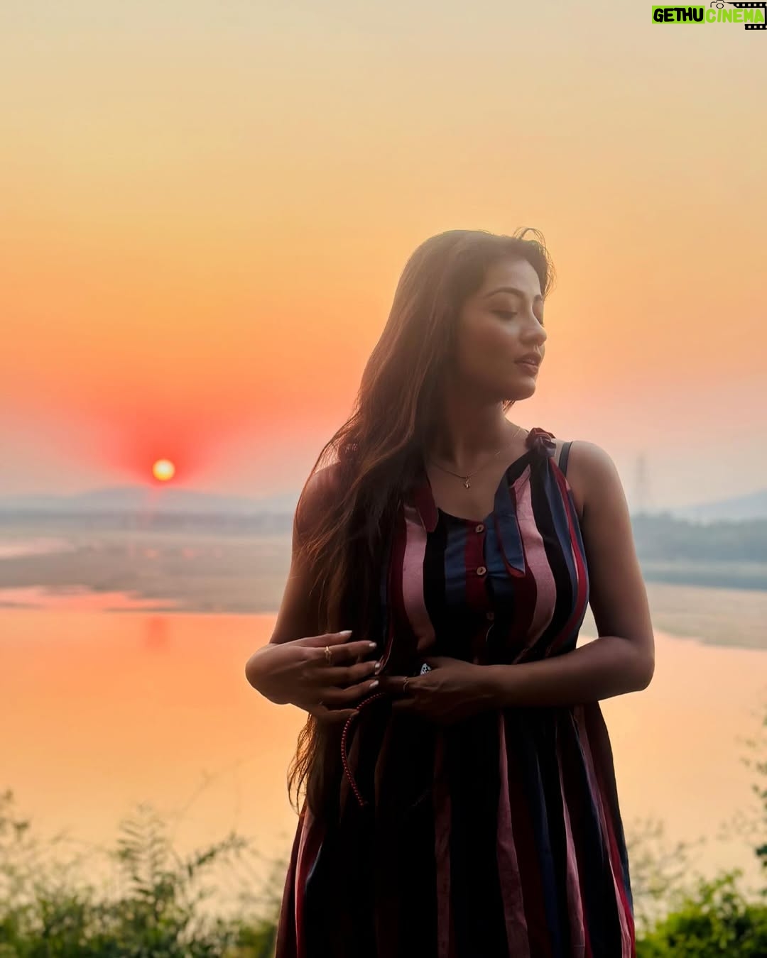 Sasmita Piyali Sahoo - 7.2K Likes - Reminding that endings can be beautiful too❤️….
.
.
#picoftheday #sunset #beautiful #scenery #love #peace #vibes #nature #odiagirl #actress #pretty #positivity #instagram #sasmitapiyalisahoo