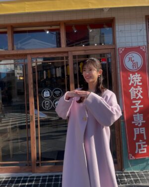 Sayuri Matsumura Instagram - 🍎

坂上指原のつぶれない店

大阪王将さんにお邪魔しました♡

可愛くておしゃれな店内で
変わらぬ美味しさを堪能させていただきました♡
美味しすぎて　お腹い〜っぱい食べちゃいました✨