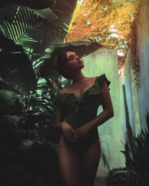 Scarlet Gruber Instagram - “El amor es el único lugar donde nada es tuyo.”
.
.
.
📸😍: @esquedachris 
@casahormigabacalar  gracias por esta hermosa locación.