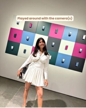 Sejal Kumar Instagram - iPhone 16E namaste 🙏🏼 

Witnessed crazy tech, innovation and elegance and gave it to my papa ❤️ thanks @apple as always 

#ShotoniPhone #AppleIntelligence #iPhone16E