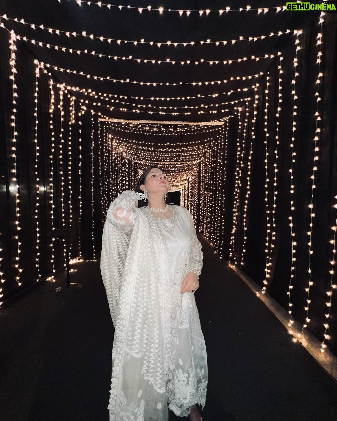 Shagufta Ejaz - 64.5K Likes - About last night, @yashmeera.jan ās Nikah.
Cant believe @shabbirfareeda how time flew, it seems not too far behind when i held her as newborn in my arms and now MashaAllah she has grown up to be a beautiful girl inside and out.
Wish you all a very happy, healthy and smooth life ahead.šā¤ļø
