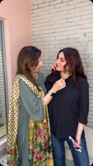 Shagufta Ejaz Instagram - ❤️🤗 @nabihasings