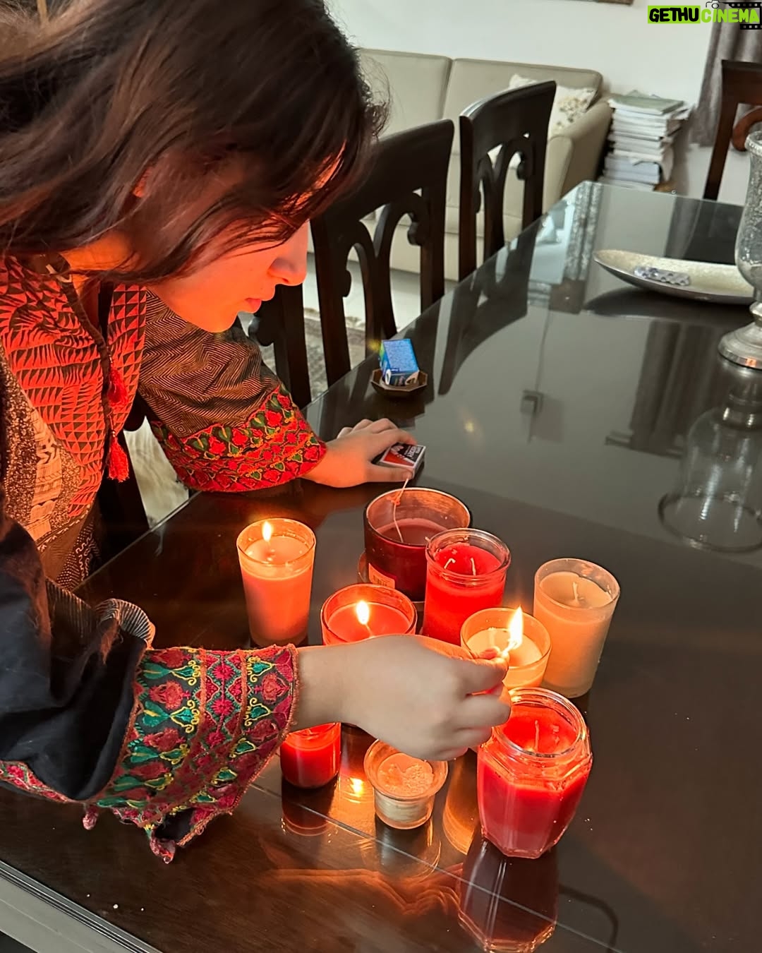 Shagufta Ejaz - 24.2K Likes - I am humbled by the love and concern i receive from all of you š.
You keep asking me how i feel, still trying to accept the fact i witnessed all along the journey, i thought i was prepared but it hit me hard and i believe āiddatā is the (me)time a woman gets to find her strength back and learn to move on.
These are the candles we blew together celebrating us for decades, tried to cherish those memories while putting them back together.
This song āAAJ JAANE KI ZIDD NA KAROā is from my husbandās movie ( BAADAL. AOR BIJLI).
While i struggle in my mind to come back to life, please remember us in your prayers, havenāt forgotten my responsibilities as a single parent now, and inshaAllah will fulfill them with more power and devotion my husband and my daughters instilled in me.